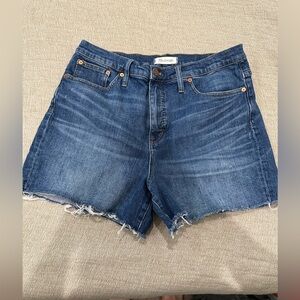 Madewell high rise denim shorts size 32